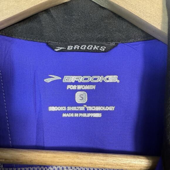 Brooks shelter technology Womens size small lightweight running jacket blue - Picture 3 of 6